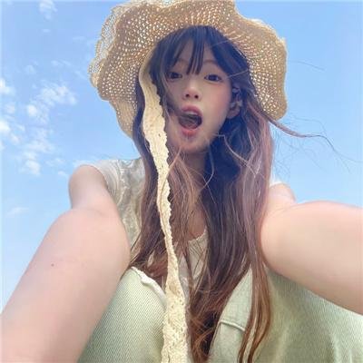 背后的她，眼前的我