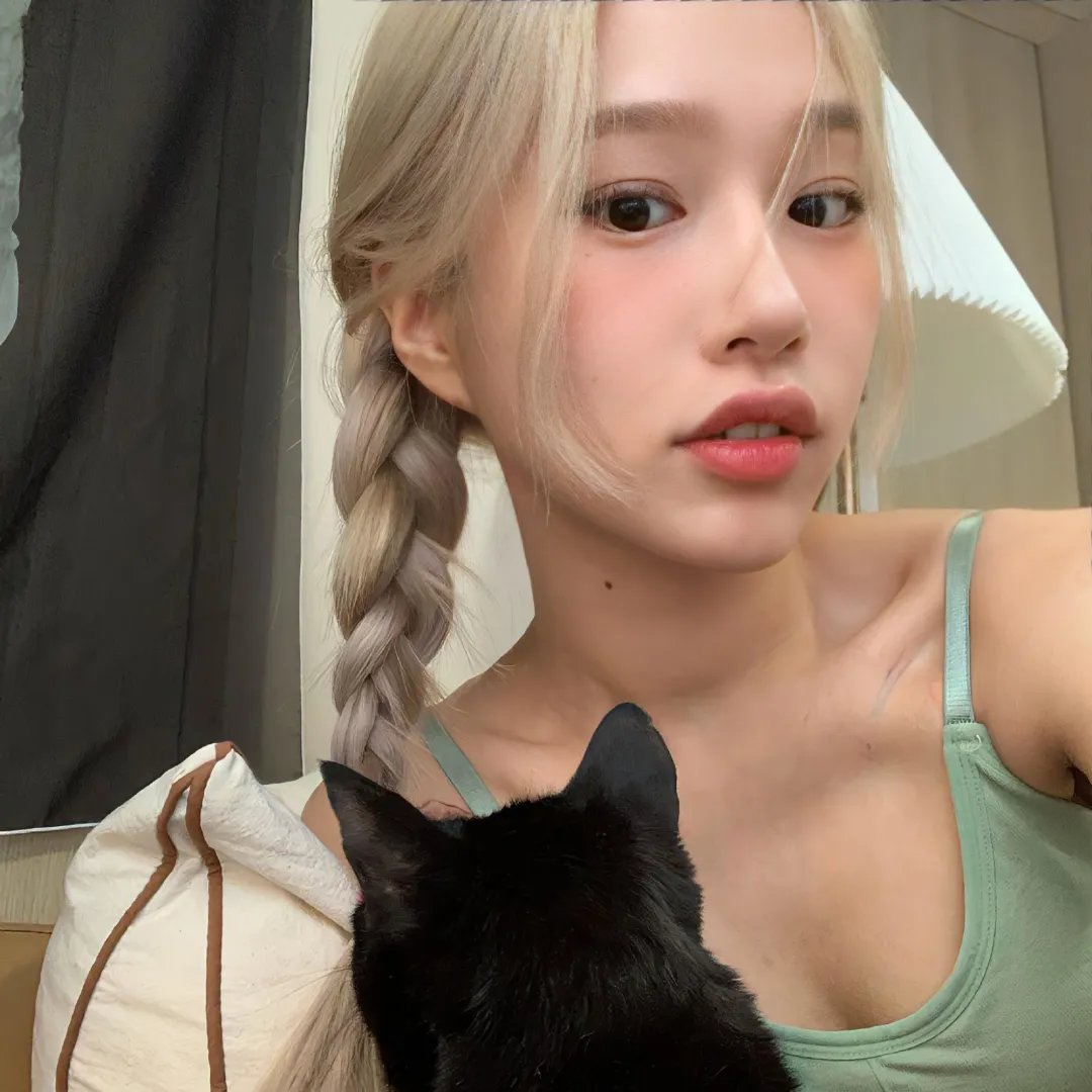 柏婷娜小姐